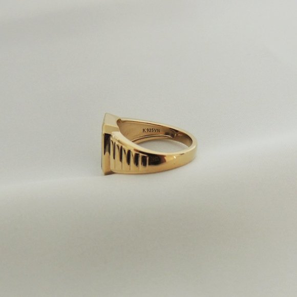 14K GOLD VERMEIL BLACK SIGNET RING | BLACK ONYX STATEMENT RING | NONTARNISH - Picture 3 of 3